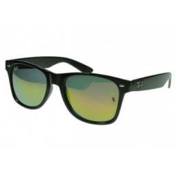 RayBan Wayfarer RB5688 Sunglasses Black Frame Green Lens AQC